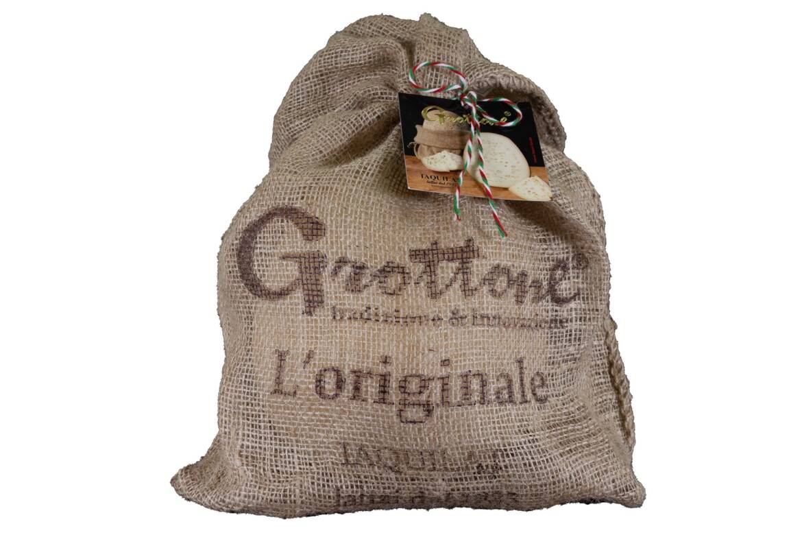 Grottone-Iaquilat-2.jpg